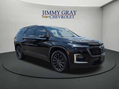 Used 2023 Chevrolet Traverse RS AWD/4WD image 7