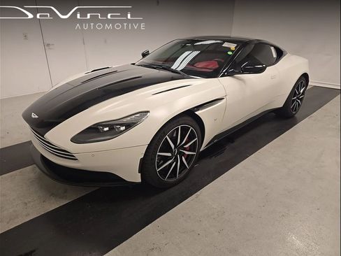 Used 2017 Aston Martin DB11 V12 RWD image 1