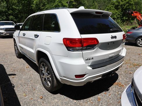 Used 2020 Jeep Grand Cherokee Overland AWD/4WD image 4