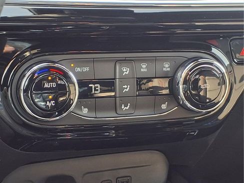 New 2026 Chevrolet Trax RS w/ Sunroof Package image 8