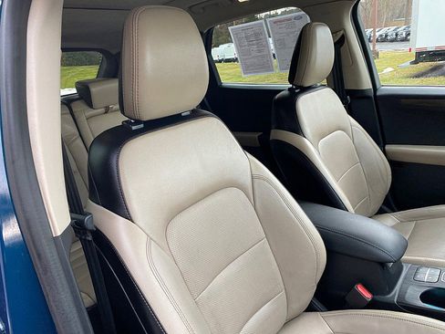 Used 2020 Ford Escape Titanium w/ Titanium Premium Package 2.0 image 27