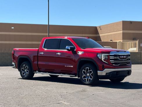 Used 2025 GMC Sierra 1500 SLT w/ SLT Premium Plus Package AWD/4WD image 5
