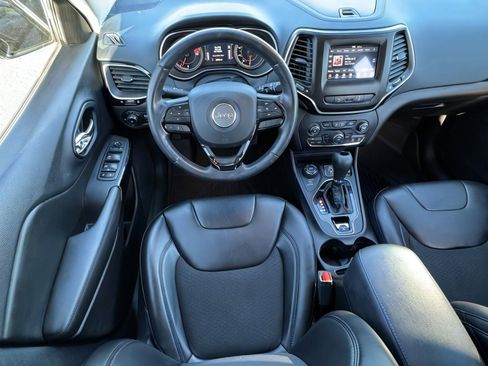 Used 2021 Jeep Cherokee Altitude image 13