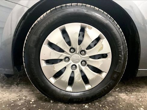 Used 2010 Honda Accord LX image 9