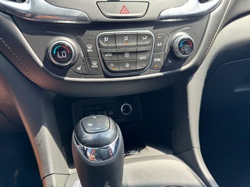 Used 2020 Chevrolet Equinox Premier AWD/4WD image 19