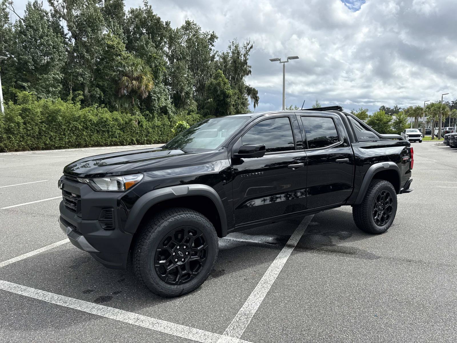 New 2026 Chevrolet Colorado Trail Boss w/ Midnight Edition AWD/4WD image 7