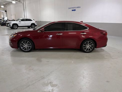 Used 2016 Lexus ES 350 w/ Luxury Package w/Wood Trim image 5