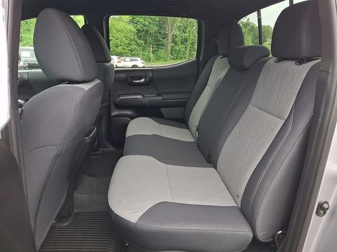 Used 2020 Toyota Tacoma TRD Sport w/ Technology Package AWD/4WD image 10