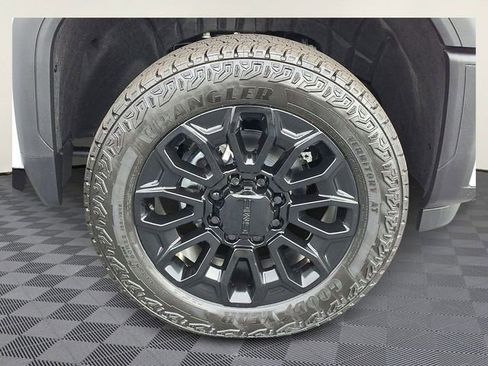 New 2026 GMC Sierra 2500 Denali Ultimate image 5