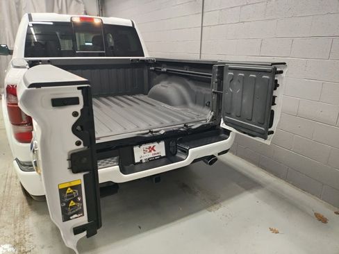 Used 2022 RAM 1500 Limited image 23