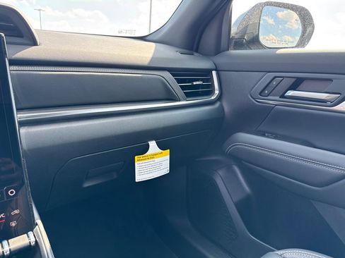 New 2026 GMC Terrain Elevation w/ Elevation Premium Package AWD/4WD image 27