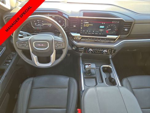 Used 2024 GMC Sierra 1500 SLT w/ SLT Convenience Package AWD/4WD image 14