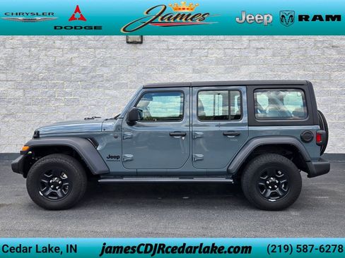 Used 2024 Jeep Wrangler Unlimited Sport AWD/4WD image 2