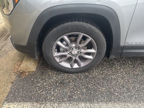 Used 2023 GMC Terrain SLT w/ LPO, Floor Liner Package image 10