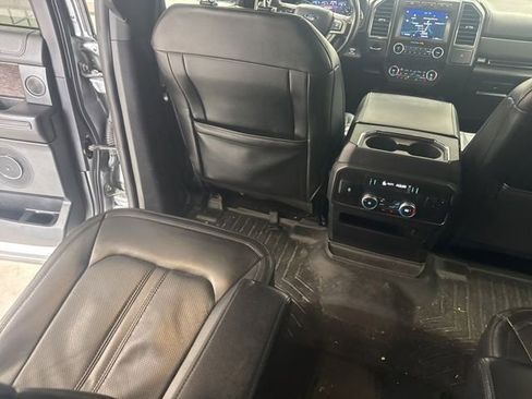Used 2021 Ford Expedition Max Limited RWD image 30