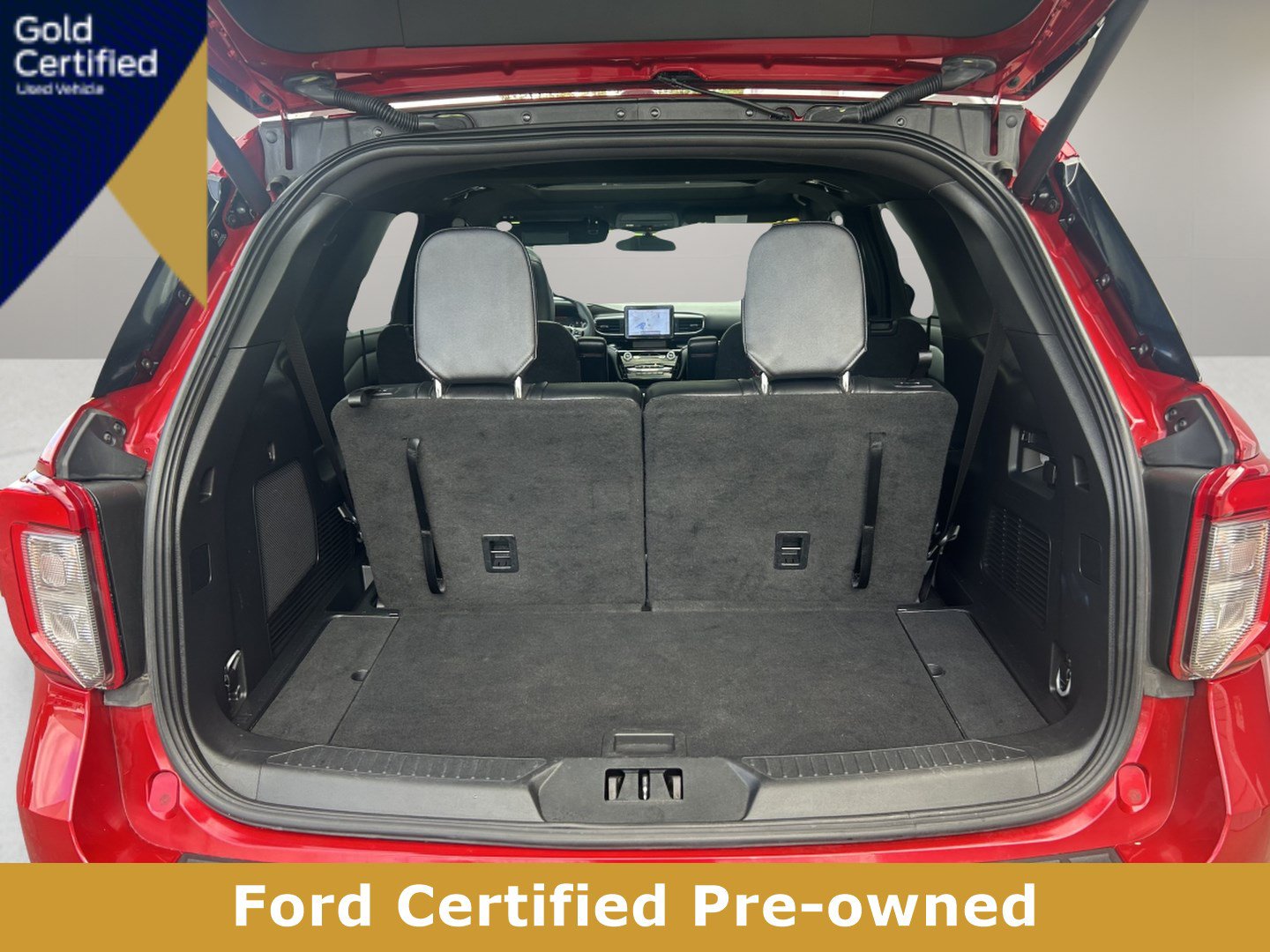 Used 2023 Ford Explorer ST-Line w/ Class IV Trailer Tow Package AWD/4WD image 7