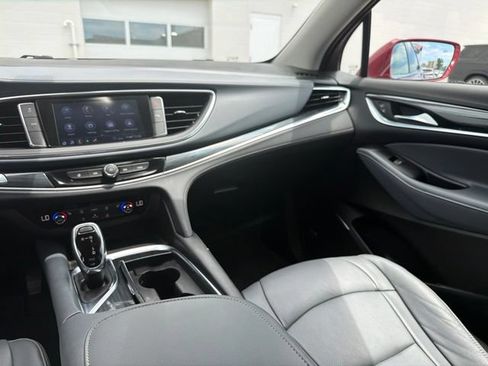 Used 2020 Buick Enclave Essence w/ Sport Touring Edition AWD/4WD image 24