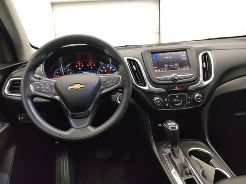 Used 2021 Chevrolet Equinox LT w/ LPO, Cargo Package AWD/4WD image 22
