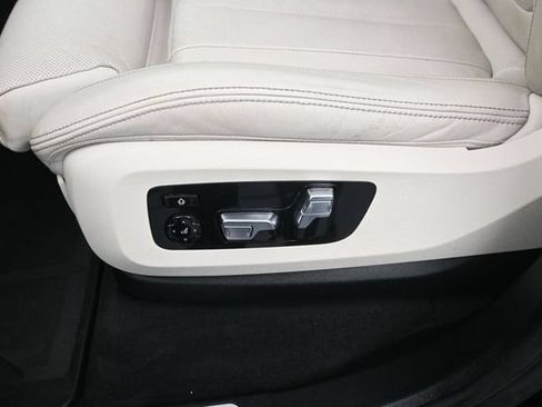 Used 2022 BMW X5 xDrive40i w/ M Sport Package AWD/4WD image 15