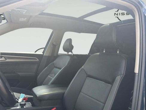 Used 2022 Volkswagen Atlas SE w/ Panoramic Sunroof Package AWD/4WD image 11
