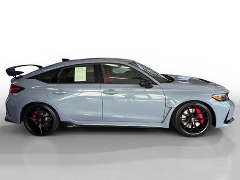 Used 2024 Honda Civic Type R image 6