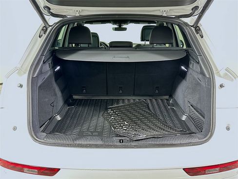 Certified 2024 Audi Q5 2.0T Premium w/ Summer of Audi Package image 16