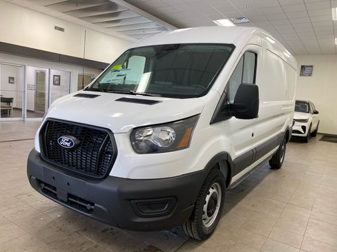 New 2026 Ford Transit 150 148 Medium Roof RWD image 4