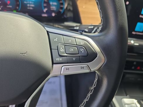 Used 2024 Volkswagen Atlas SE FWD image 26