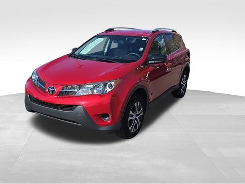 Used 2015 Toyota RAV4 LE w/ Preferred Accessory Package image 8