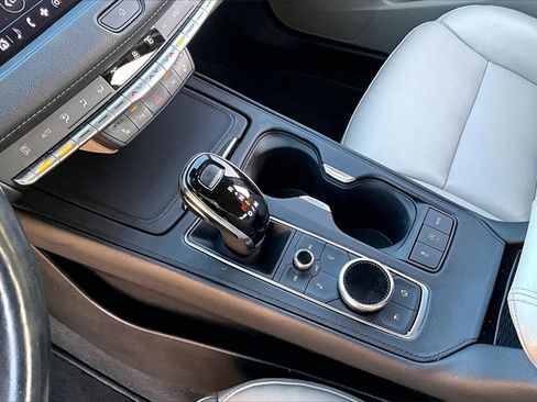 Used 2023 Cadillac XT4 Luxury w/ Cold Weather Package image 14