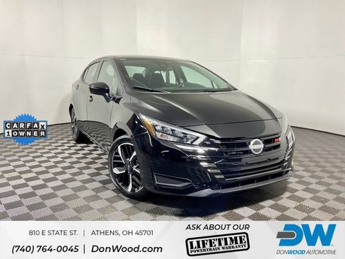 Used 2025 Nissan Versa SR image 1