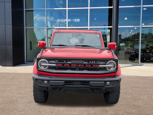 Used 2023 Ford Bronco Outer Banks image 2