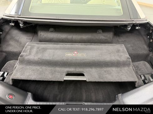 Used 2014 Mercedes-Benz SL 550 image 34