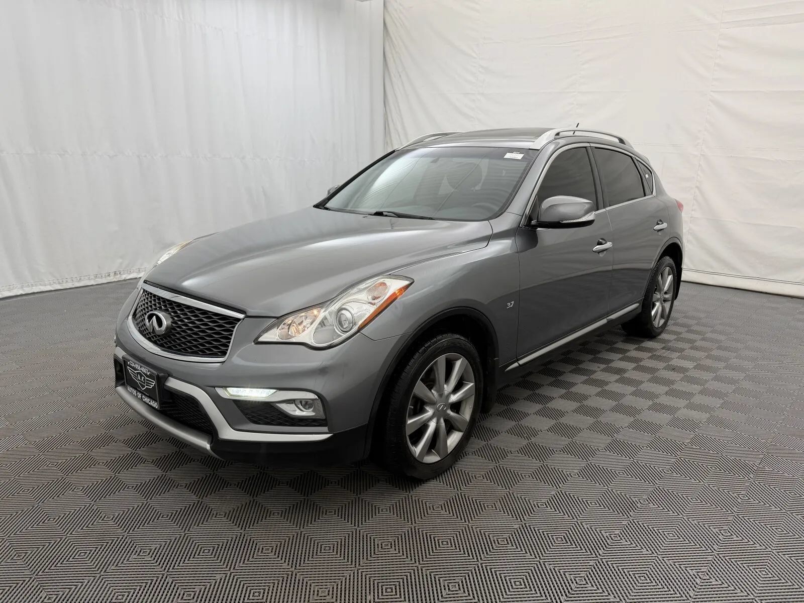 Used 2017 INFINITI QX50 AWD w/ Premium Package image 2