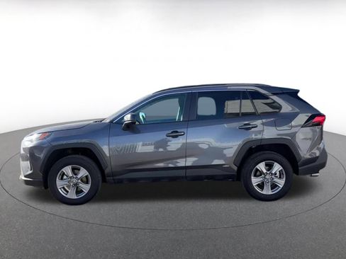 Used 2025 Toyota RAV4 LE image 9