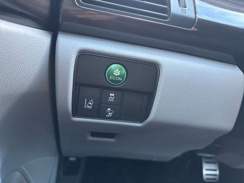 Used 2017 Honda Accord EX-L image 43