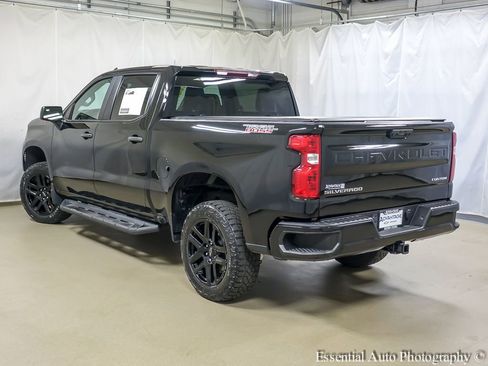 Used 2022 Chevrolet Silverado 1500 Custom Trail Boss AWD/4WD image 8