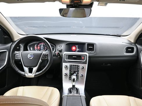 Used 2018 Volvo S60 T5 Dynamic w/ Vision Package FWD image 16