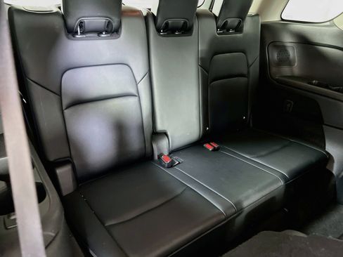 Used 2023 Nissan Pathfinder Platinum AWD/4WD image 28