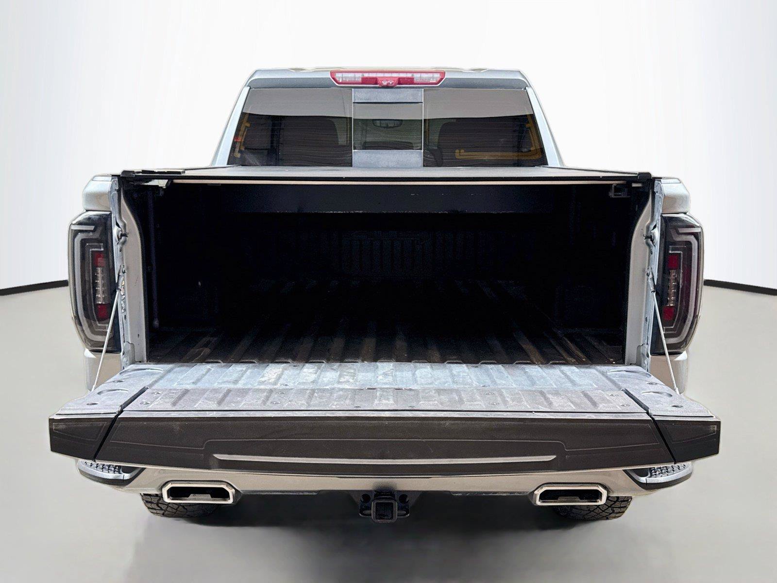 Used 2024 GMC Sierra 1500 AT4 w/ Technology Package AWD/4WD image 26