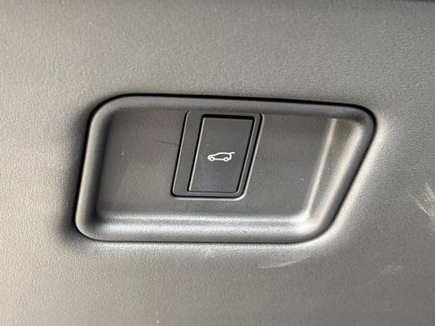 Used 2025 Land Rover Range Rover Sport Dynamic SE image 26