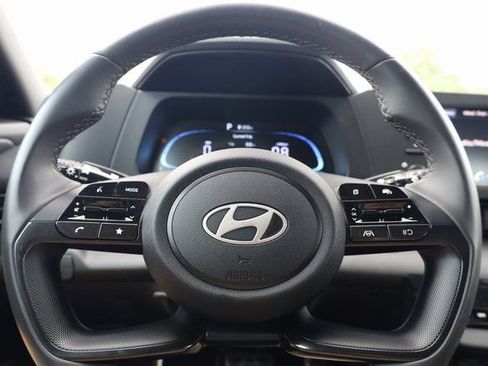 Used 2025 Hyundai Elantra Sport w/ Cargo Package image 17