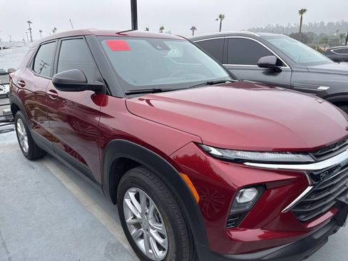 Used 2024 Chevrolet TrailBlazer LS w/ LS Confidence Package image 1