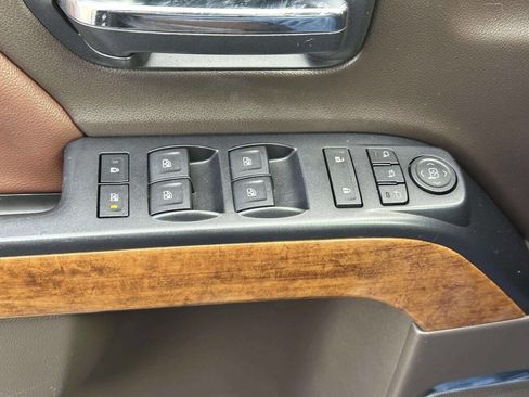 Used 2014 Chevrolet Silverado 1500 High Country w/ High Country Premium Package image 25