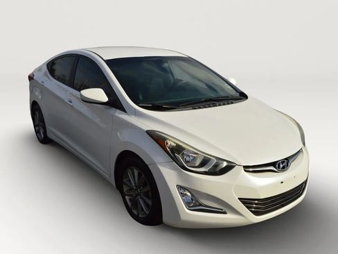 Used 2014 Hyundai Elantra SE w/ Option Group 02 FWD image 12