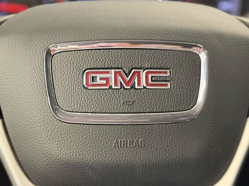Used 2023 GMC Acadia SLE w/ Driver Convenience Package AWD/4WD image 14