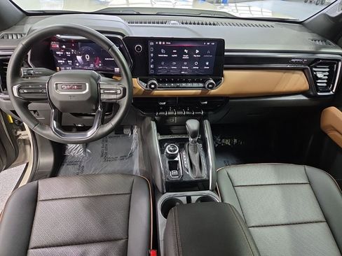 Used 2026 GMC Canyon AT4 w/ AT4 Premium Package image 11
