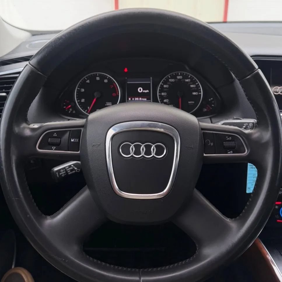 Used 2011 Audi Q5 2.0T Premium Plus w/ Premium Plus Pkg AWD/4WD image 8