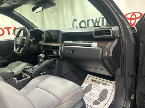 Used 2025 Toyota Tacoma SR5 image 11