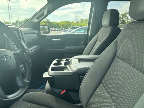 Used 2020 Chevrolet Silverado 1500 Custom Trail Boss w/ Custom Convenience Package AWD/4WD image 30
